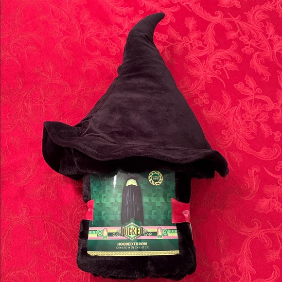 Wicked Other - Wicked Elphaba Black Witches Hat Hooded Throw Blanket
